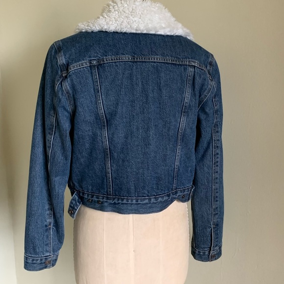 LEVI STRAUSS & CO. JEAN JACKET - Picture 4 of 9